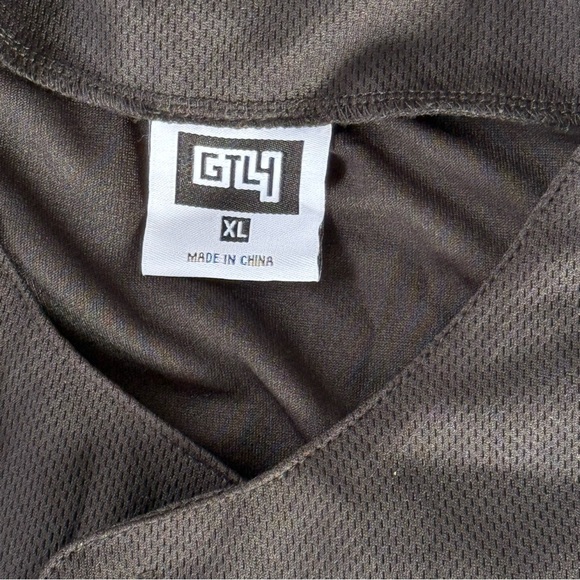 GTL4 Men’s baseball style jersey NWT XL Multi graphics primary black - Picture 6 of 8